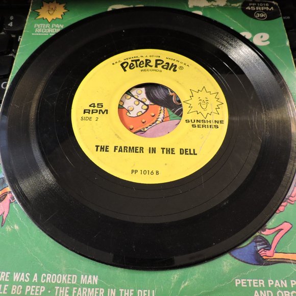 PETER PAN RECORDS  45 RPM   Children's songs - Picture 4 of 11
